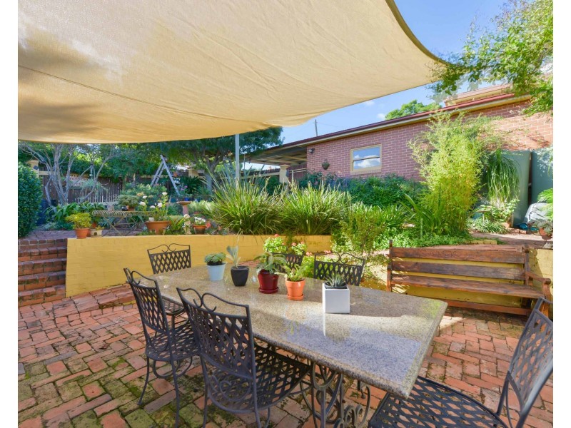 42 Carthage Street, Tamworth NSW 2340