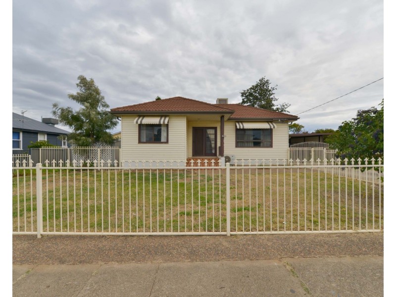 51A Robert Street, Tamworth NSW 2340