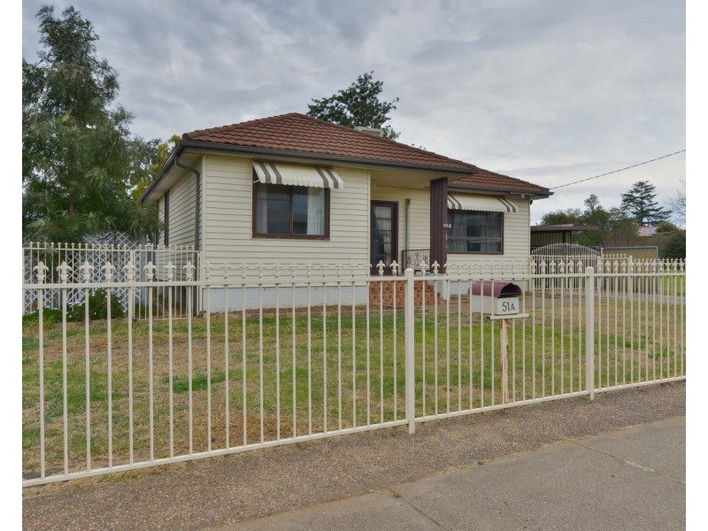 51A Robert Street, Tamworth NSW 2340