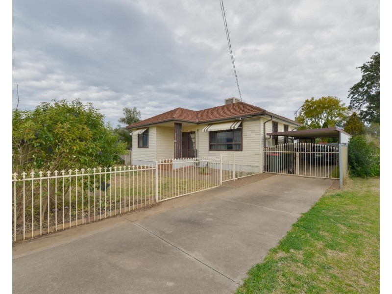 51A Robert Street, Tamworth NSW 2340