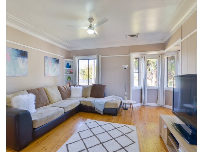 12 Joan Street, Tamworth NSW 2340