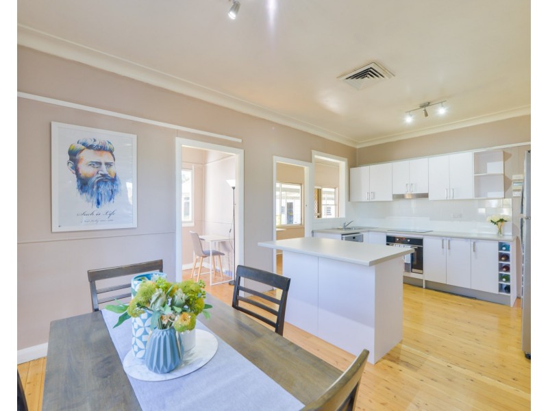 12 Joan Street, Tamworth NSW 2340