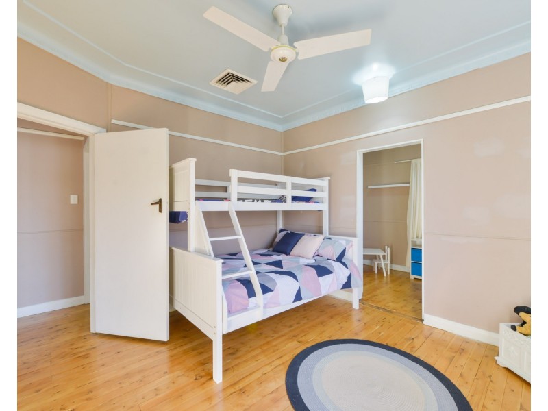 12 Joan Street, Tamworth NSW 2340