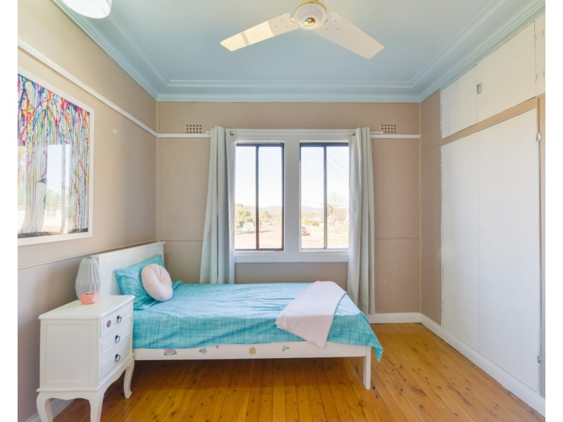 12 Joan Street, Tamworth NSW 2340