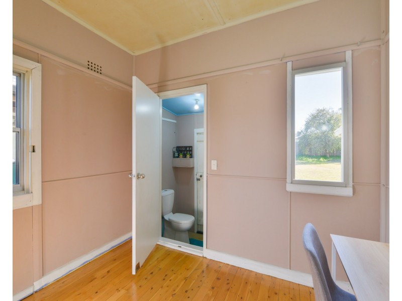 12 Joan Street, Tamworth NSW 2340