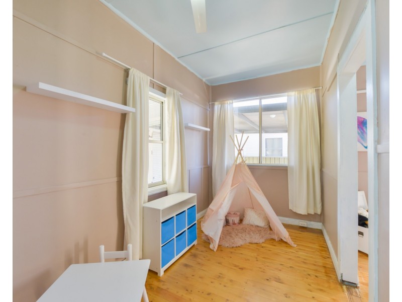 12 Joan Street, Tamworth NSW 2340