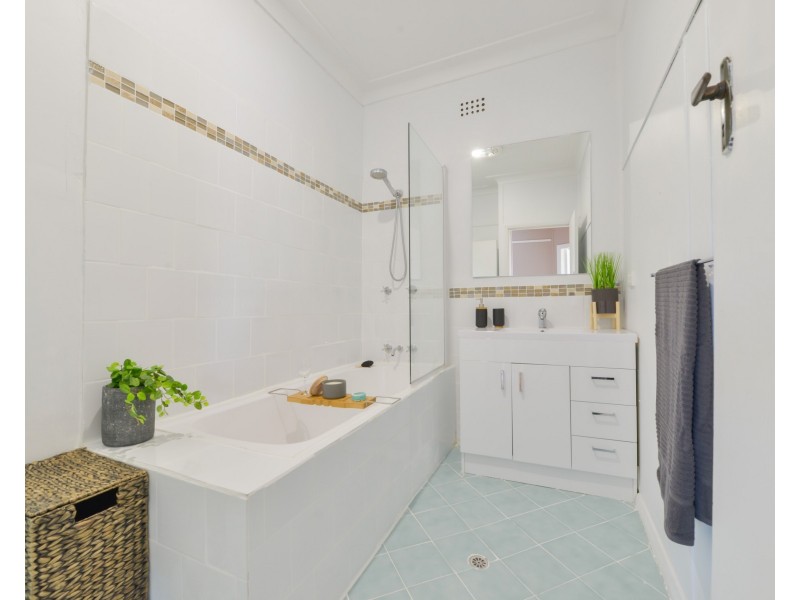 12 Joan Street, Tamworth NSW 2340