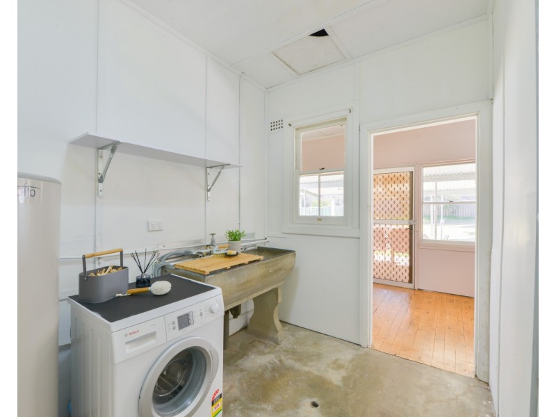 12 Joan Street, Tamworth NSW 2340