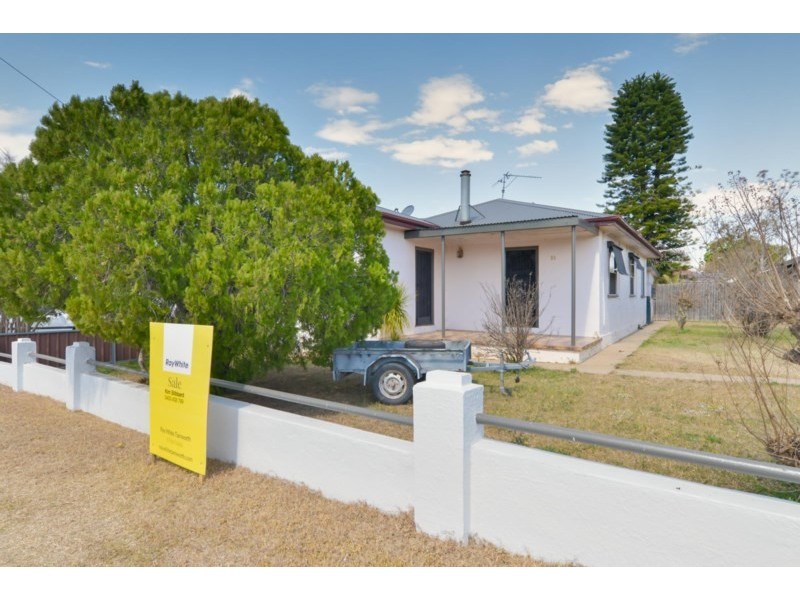 33 Edgeroy Street, Tamworth NSW 2340