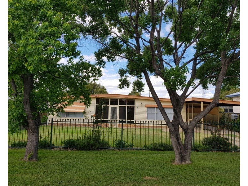 14 Terry Street, Tamworth NSW 2340