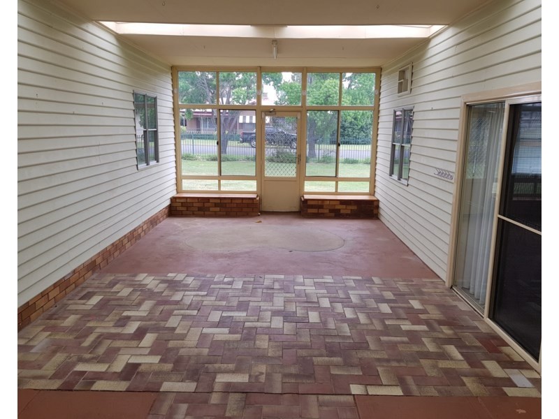 14 Terry Street, Tamworth NSW 2340