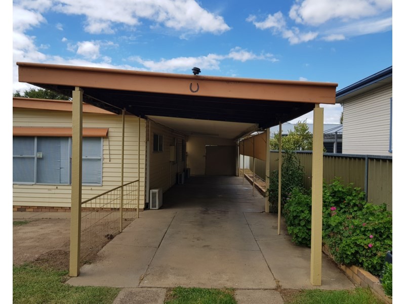 14 Terry Street, Tamworth NSW 2340