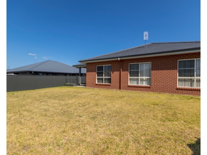5 Faringdon Street, Tamworth NSW 2340