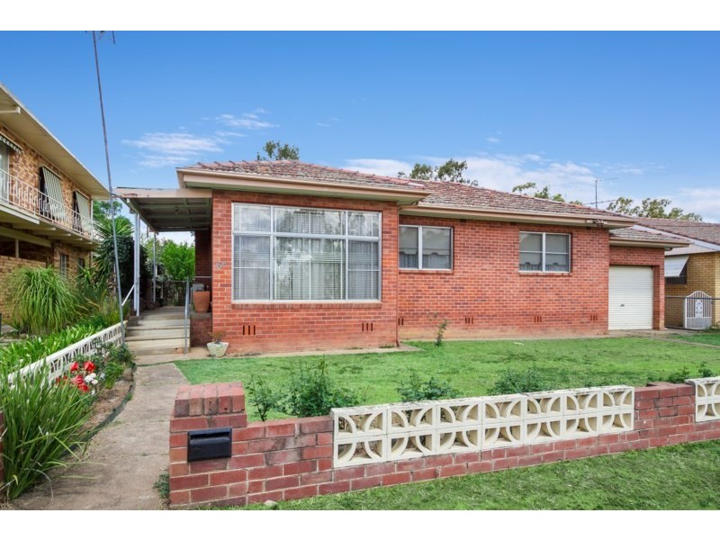 104 Kent Street, Tamworth NSW 2340