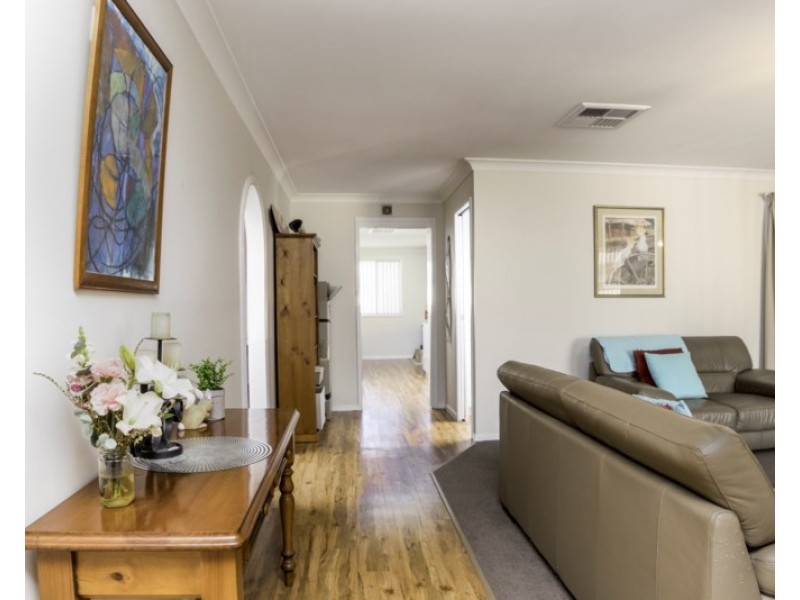 6 Gunagulla Street, Tamworth NSW 2340