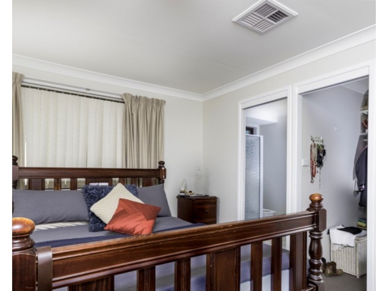 6 Gunagulla Street, Tamworth NSW 2340