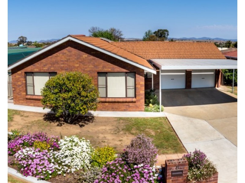 6 Gunagulla Street, Tamworth NSW 2340