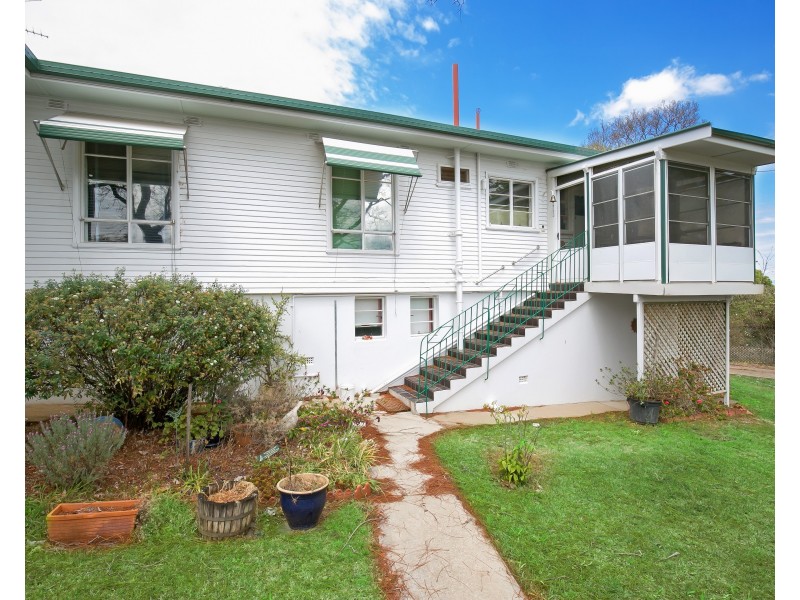 49 Chelmsford Street, Tamworth NSW 2340