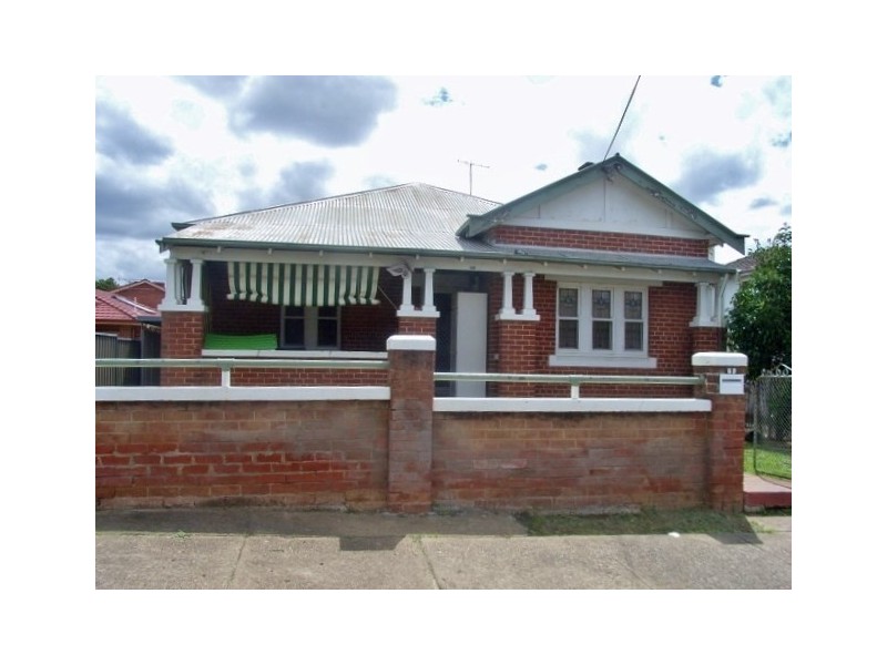 69 Crown Street, Tamworth NSW 2340