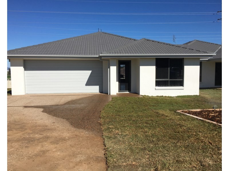 2/32 Tulipwood Crescent, Tamworth NSW 2340