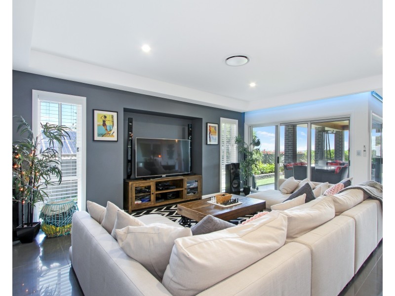 21 Conimbla Crescent, Tamworth NSW 2340