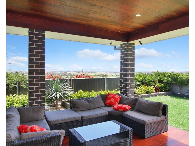 21 Conimbla Crescent, Tamworth NSW 2340