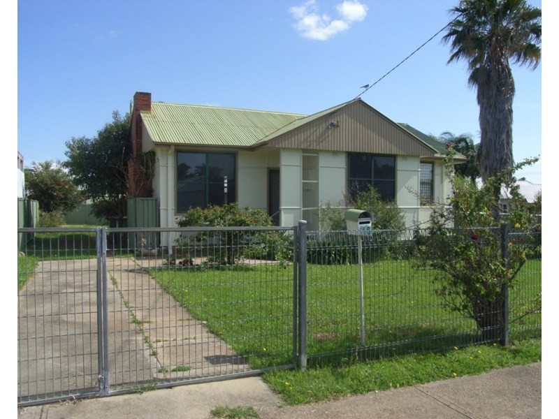 16 Petra Avenue, South Tamworth NSW 2340