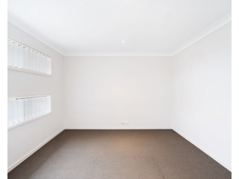 3 Carnegie Place, Westdale NSW 2340