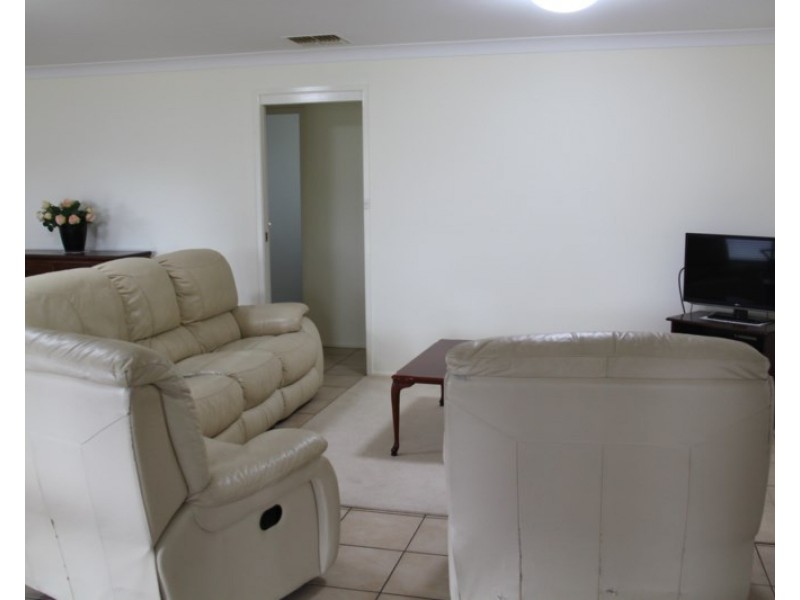 91 Fiona Drive, Tamworth NSW 2340