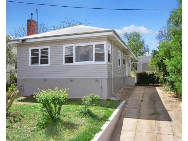 10 Lancaster Avenue, Tamworth NSW 2340