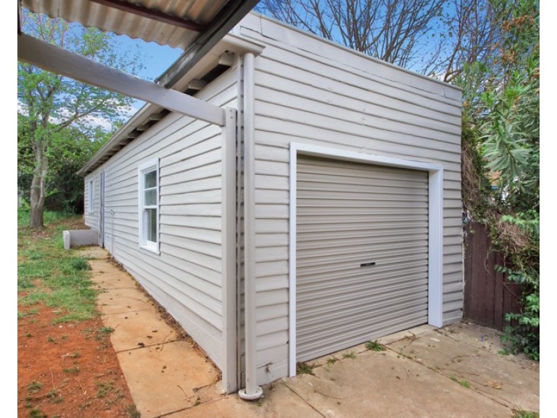 10 Lancaster Avenue, Tamworth NSW 2340