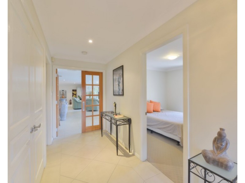 77 The Heights, Tamworth NSW 2340