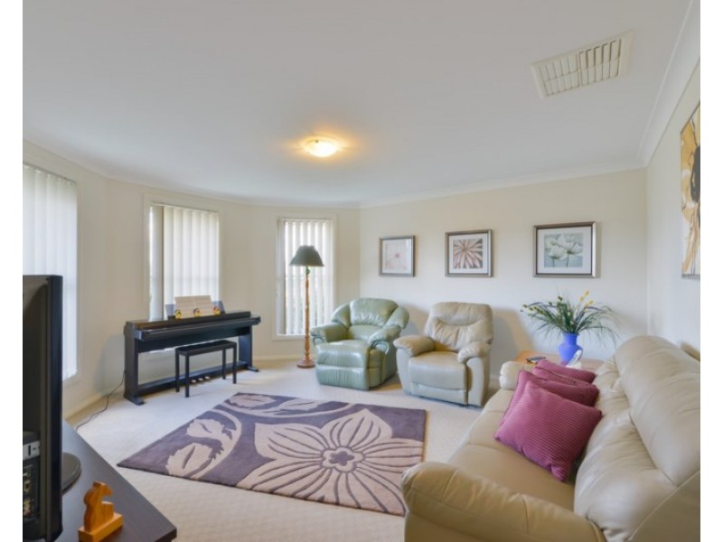 77 The Heights, Tamworth NSW 2340