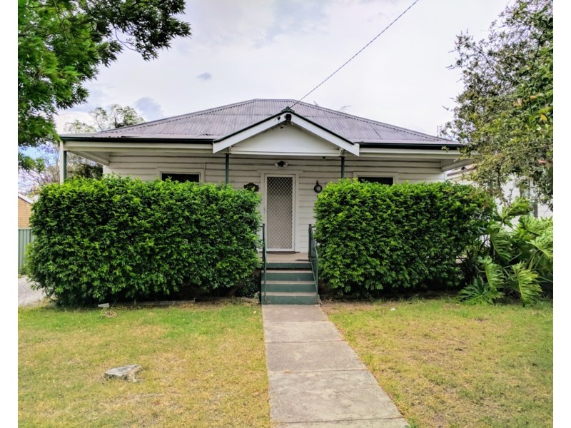 96 Denison Street, Tamworth NSW 2340