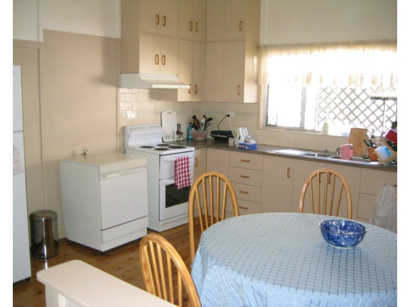 96 Denison Street, Tamworth NSW 2340