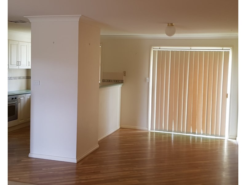 18 The Retreat, Tamworth NSW 2340