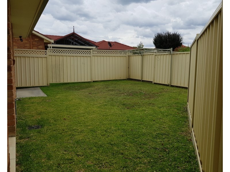 18 The Retreat, Tamworth NSW 2340