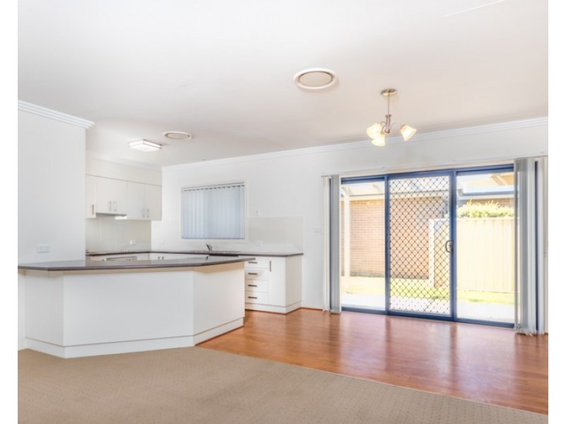 11 Edgeroy Street, Tamworth NSW 2340