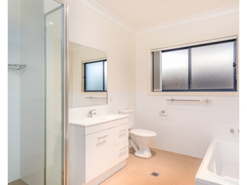 11 Edgeroy Street, Tamworth NSW 2340