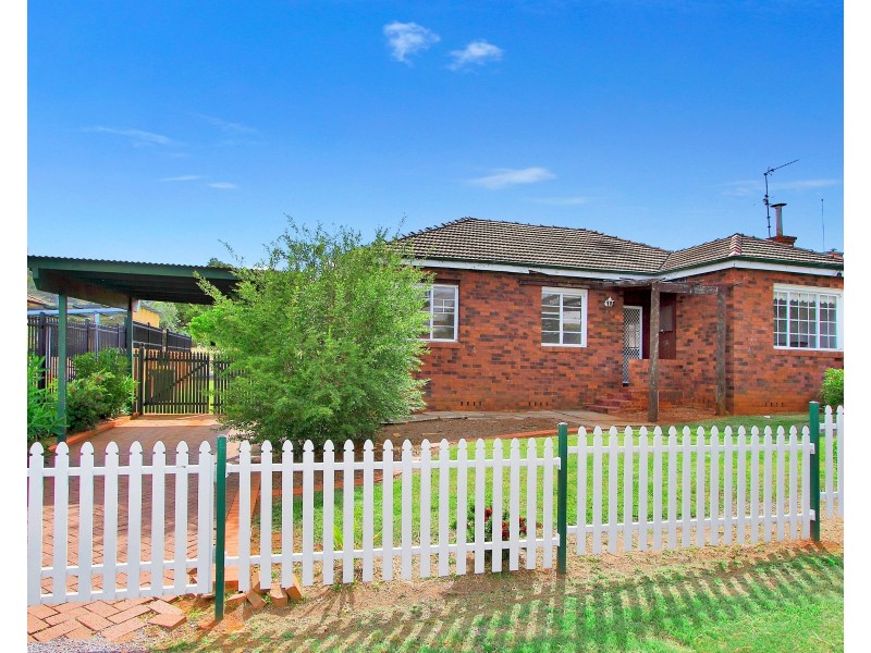 2 Rawson Avenue, North Tamworth NSW 2340