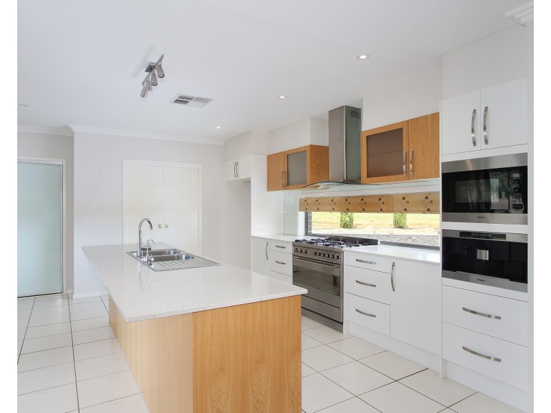 33 Flagstaff Road, Tamworth NSW 2340