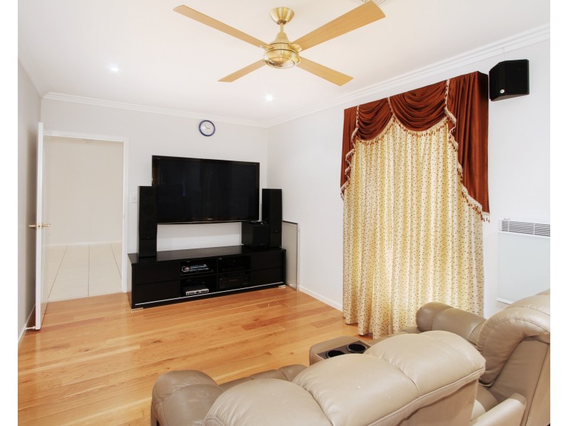 33 Flagstaff Road, Tamworth NSW 2340