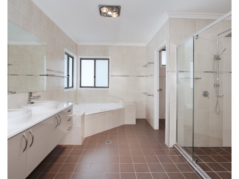 33 Flagstaff Road, Tamworth NSW 2340