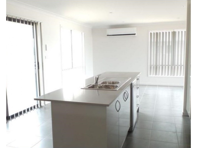 12 McKinlay Place, Tamworth NSW 2340