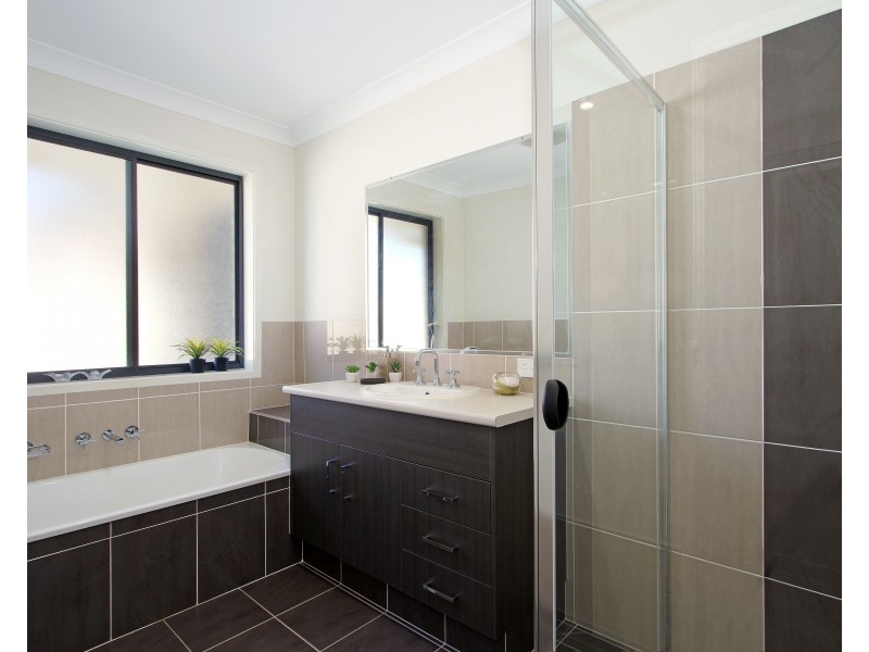 5 Kaputar Close, North Tamworth NSW 2340