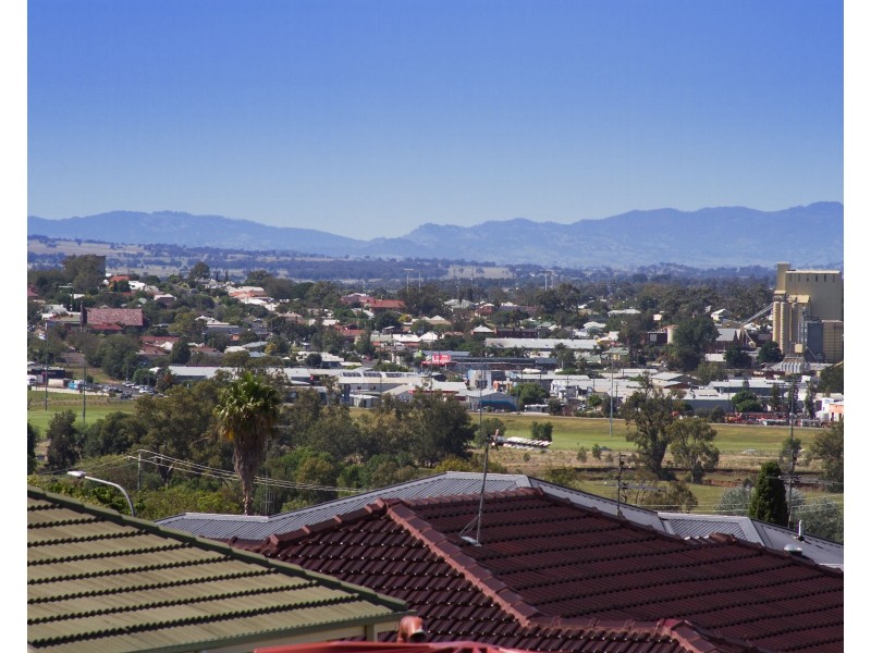 5 Kaputar Close, North Tamworth NSW 2340