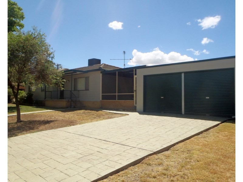 17 Milburn Road, Tamworth NSW 2340