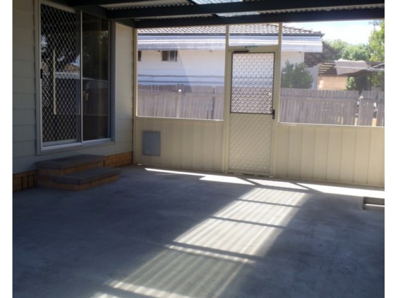 17 Milburn Road, Tamworth NSW 2340