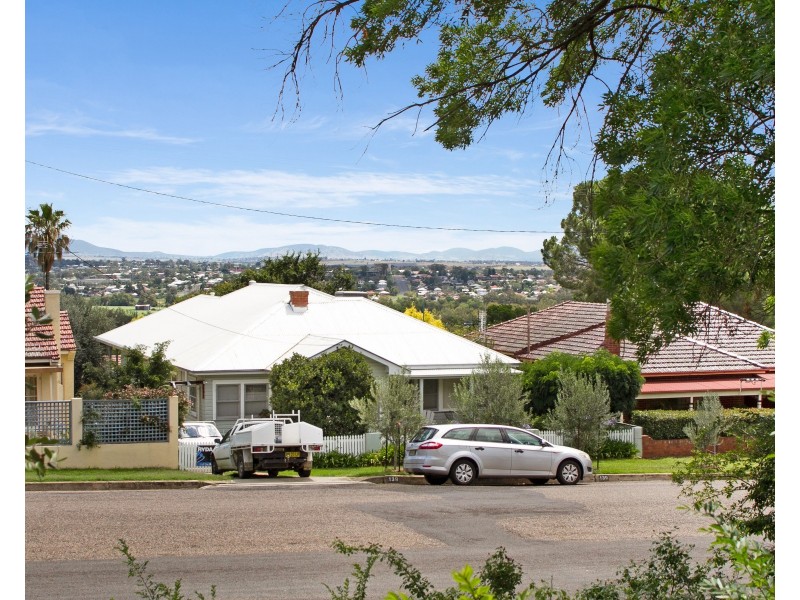 92 Upper Street, Tamworth NSW 2340