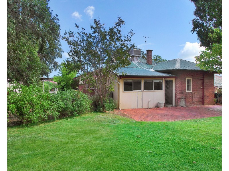 92 Upper Street, Tamworth NSW 2340